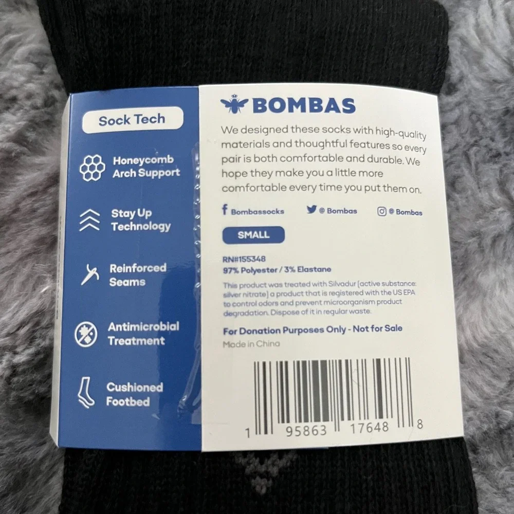 NEW 4 pack Bombas Socks Black Bee Logo Honeycomb Arch Support Size‎ S Small